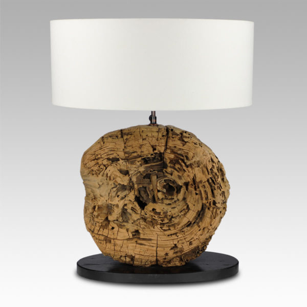 GENTA1 – drewniana lampa stołowa